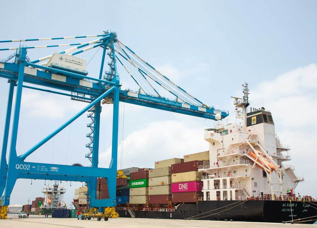 Fujairah Terminals Handles Three Gas Turbines for Fujairah F3 Power Plant Project